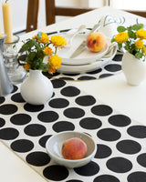 Dot Runner in Noir