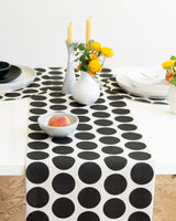 Dot Runner in Noir